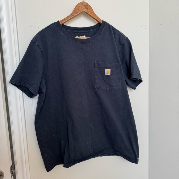 Carhartt Navy  T-Shirt with pocket XL y2k streetwear - Picture 2 of 5